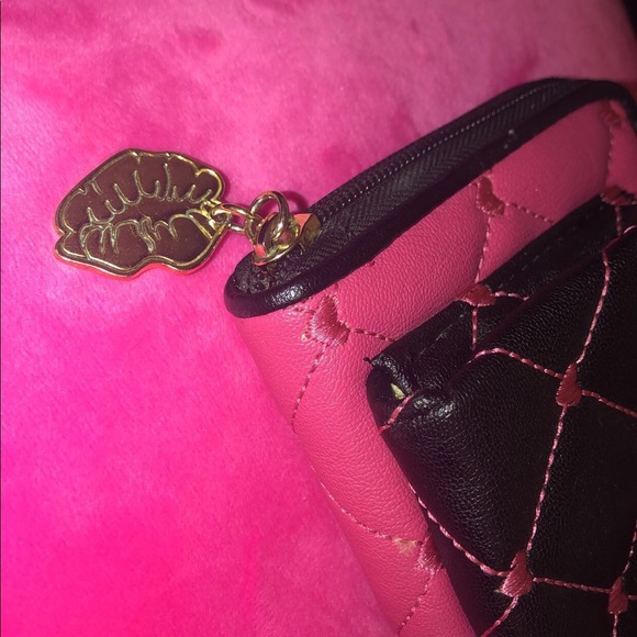 Purse - Picture 3 of 4